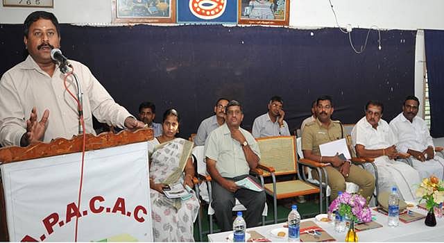 பழனி பங்குனி உத்திரத் திருவிழாவிற்கு வரும் பக்தர்கள் பிளாஸ்டிக் தவிர்க்கவும்: மாவட்ட ஆட்சியர்